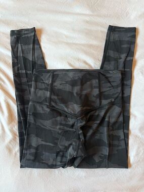 Athleta Elation Camo 7/8 Tight